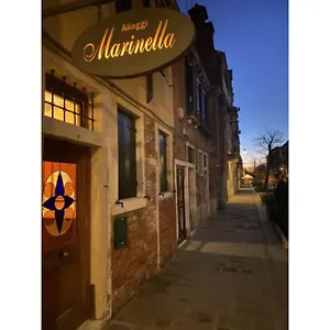  Pensión Alloggi Marinella
